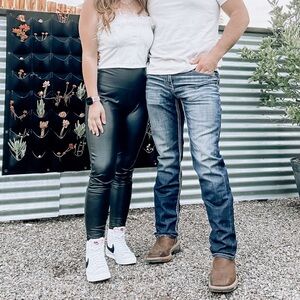 Zenana Faux Leather Leggings Sz Medium EUC